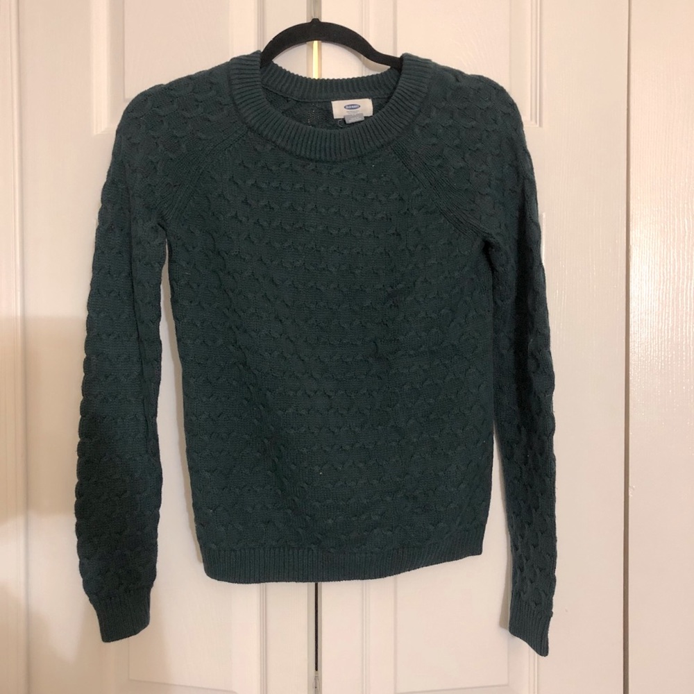 Pullover sweater